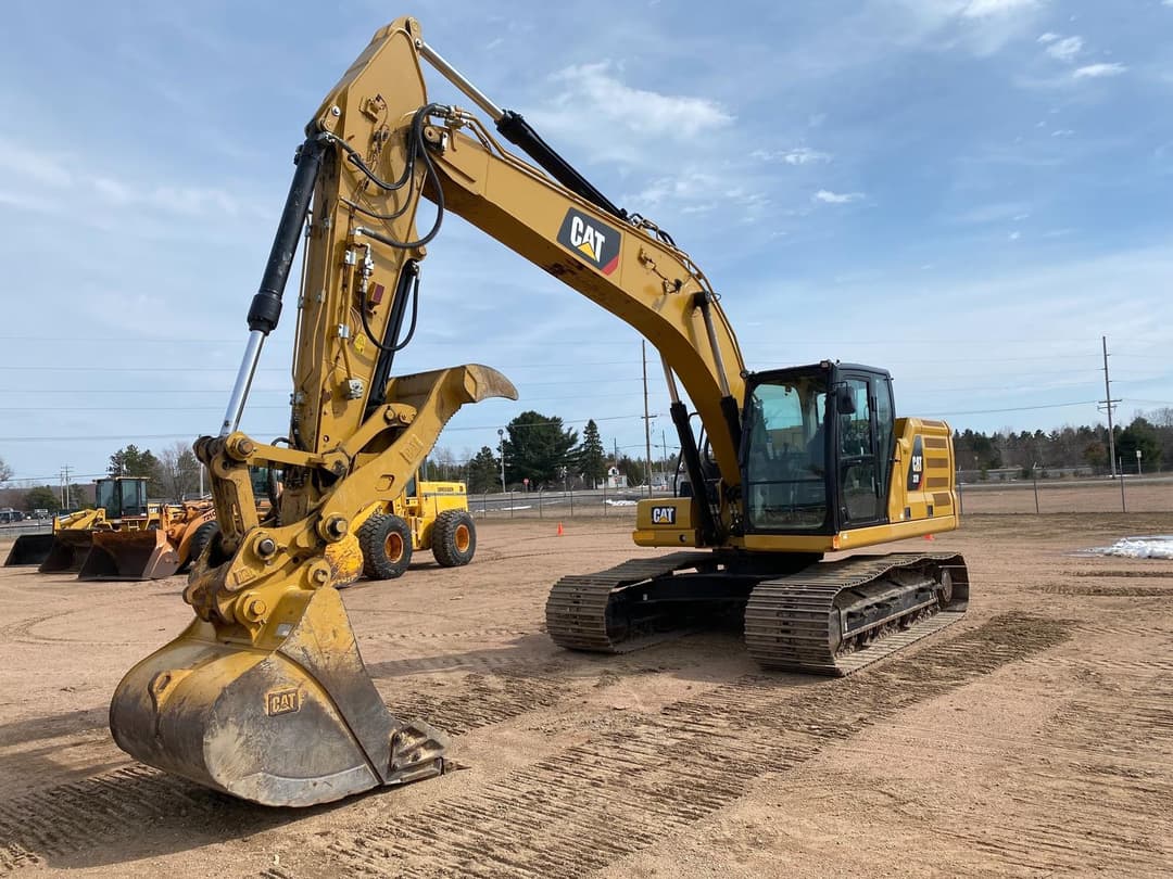 Image of Caterpillar 320 Primary image