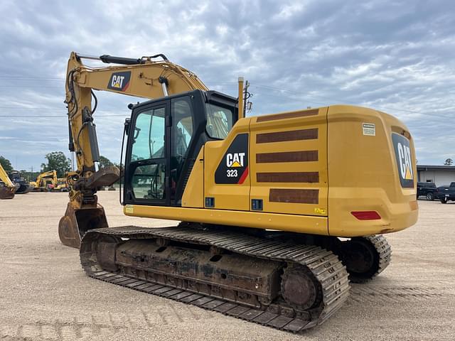 Image of Caterpillar 323 equipment image 4