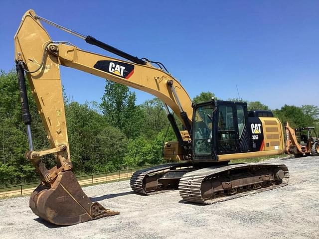Image of Caterpillar 326F equipment image 2