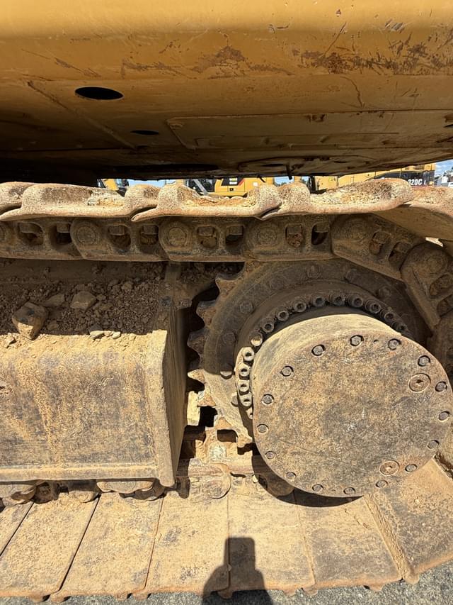 Image of Caterpillar 336FL equipment image 4