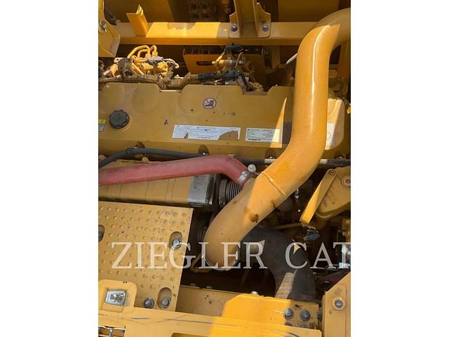 Image of Caterpillar 349FL equipment image 3