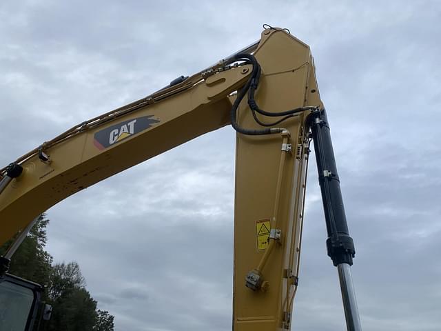 Image of Caterpillar 349FL equipment image 4