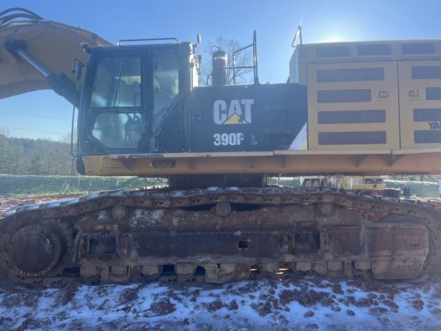 Image of Caterpillar 390FL equipment image 1
