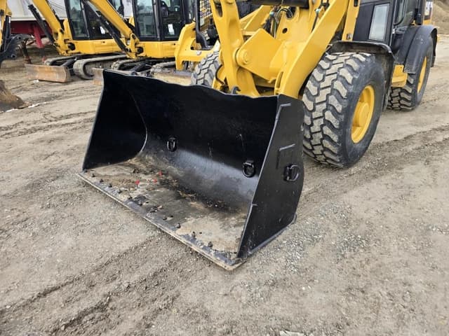 Image of Caterpillar 906M equipment image 1