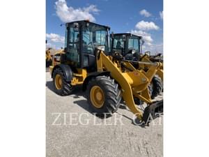 2018 Caterpillar 908M Image