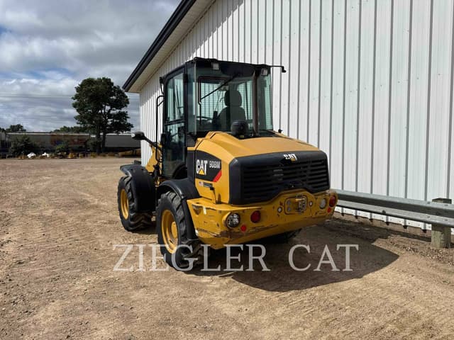 Image of Caterpillar 908M equipment image 3