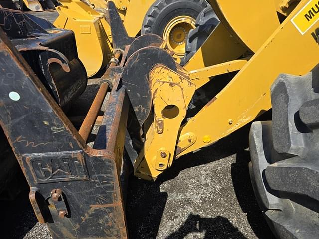 Image of Caterpillar 930M equipment image 3