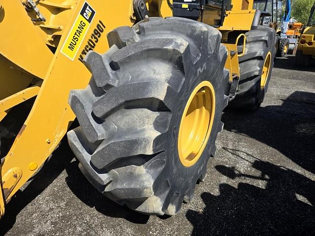 Image of Caterpillar 930M equipment image 4