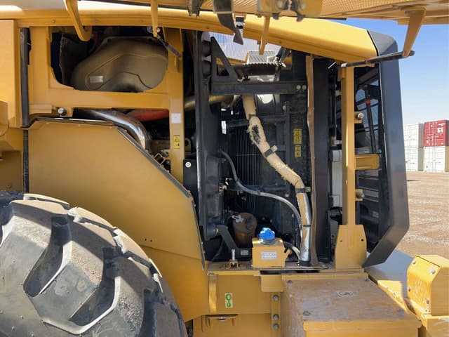 Image of Caterpillar 950GC equipment image 4