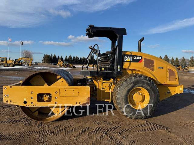 Image of Caterpillar CS56B equipment image 2