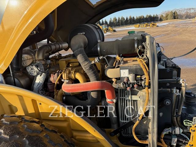 Image of Caterpillar CS56B equipment image 1