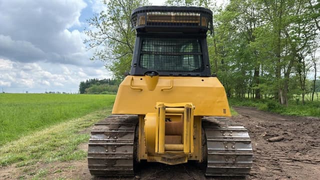 Image of Caterpillar D6K equipment image 3