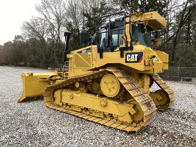 Image of Caterpillar D6T LGP equipment image 1