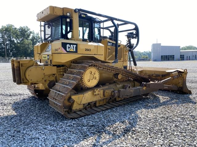 Image of Caterpillar D6T LGP equipment image 2