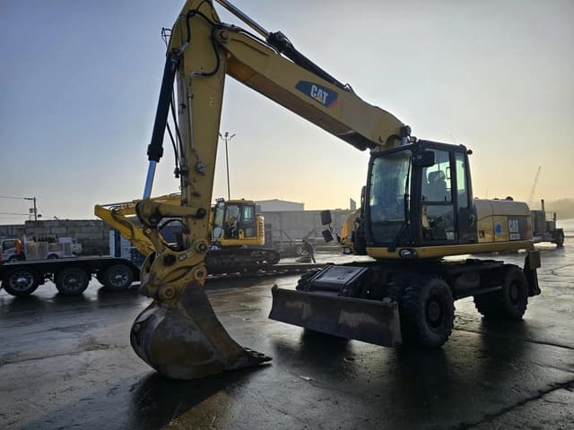 Image of Caterpillar M322D equipment image 1