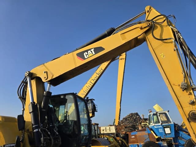 Image of Caterpillar M322D equipment image 4