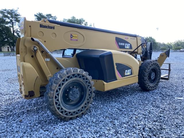 Image of Caterpillar TL1055D equipment image 2