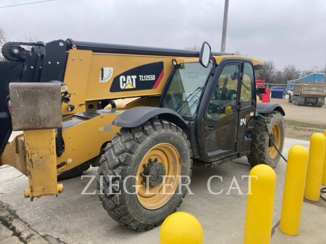 Image of Caterpillar TL1255D Image 0