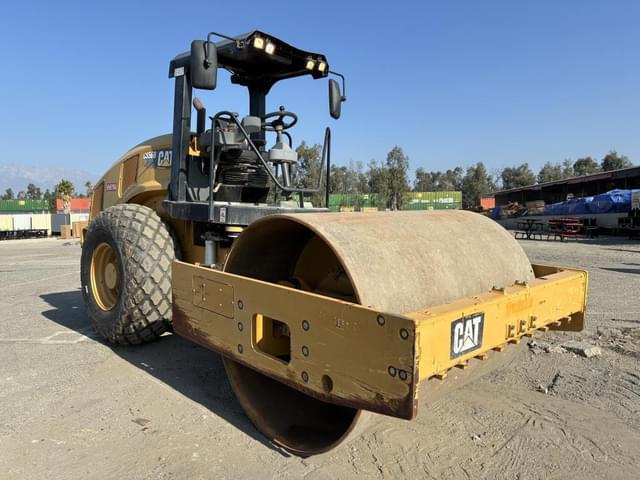 Image of Caterpillar CS56B equipment image 1