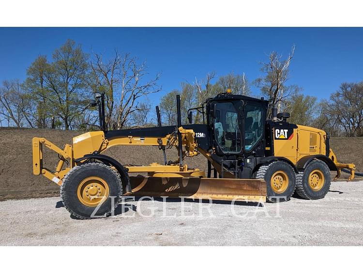 Main image Caterpillar 12M3