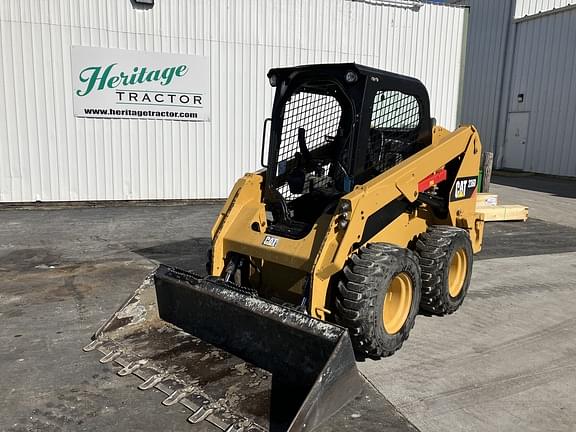 2018 Caterpillar 236D Equipment Image0