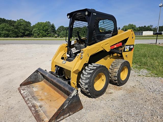 Image of Caterpillar 236D equipment image 1