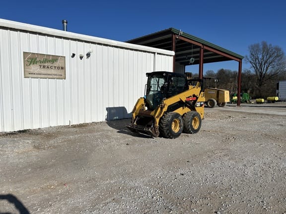2018 Caterpillar 242D Equipment Image0