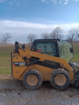 Image of Caterpillar 242D equipment image 1