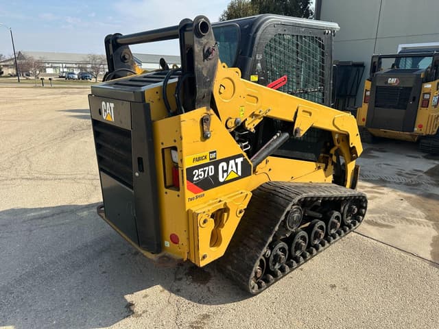 Image of Caterpillar 257D equipment image 2