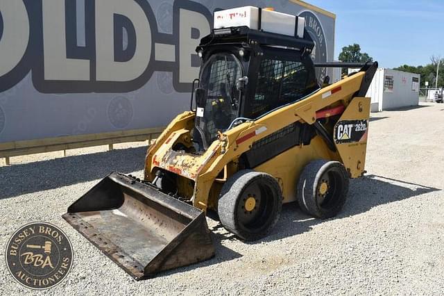 Image of Caterpillar 262D equipment image 4