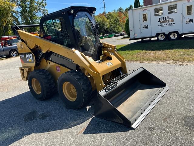 Image of Caterpillar 262D equipment image 2