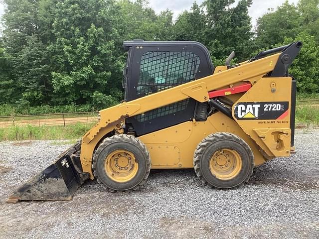 Image of Caterpillar 272D2 equipment image 1