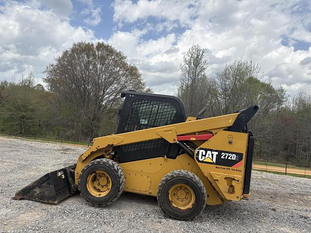 Image of Caterpillar 272D2 equipment image 2