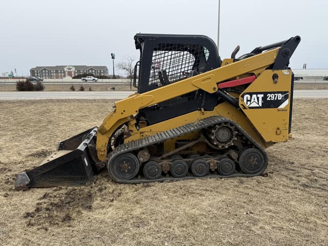 Image of Caterpillar 297D2 equipment image 4