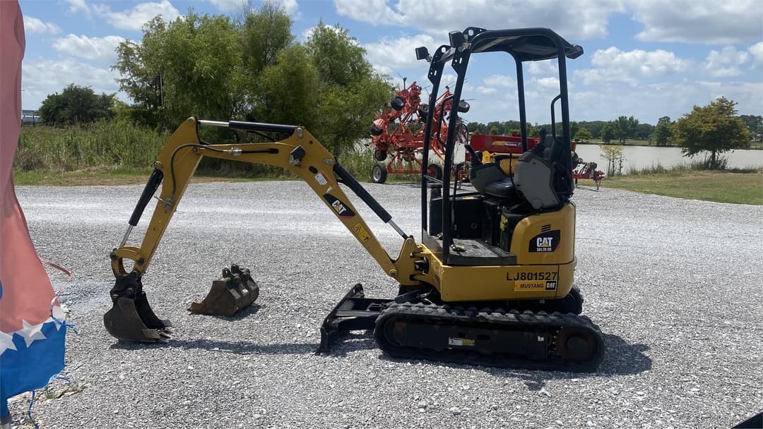 Image of Caterpillar 301.7D CR Image 1