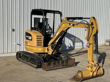 Main image Caterpillar 302.7D CR