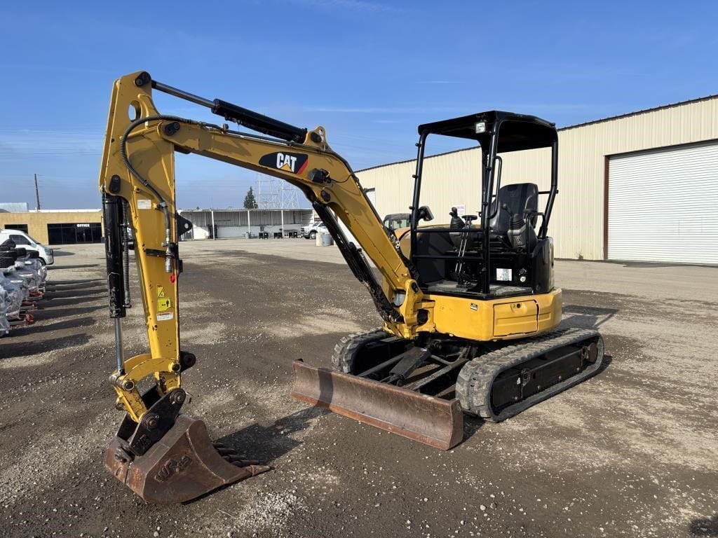 2018 Caterpillar 303.5E2 Equipment Image0