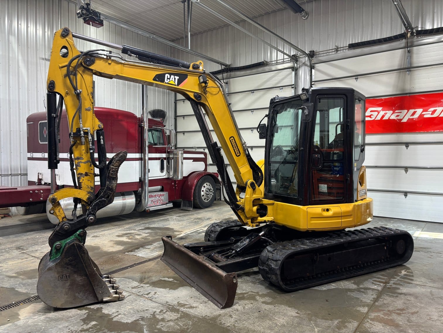 2018 Caterpillar 305E2 Equipment Image0