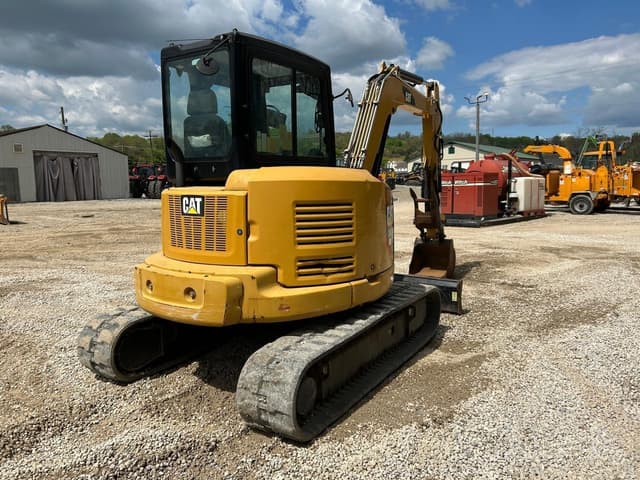 Image of Caterpillar 305.5E2 equipment image 3