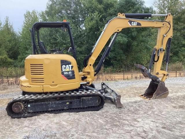 Image of Caterpillar 305.5E2 equipment image 2