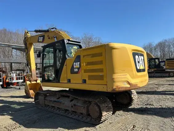 Image of Caterpillar 320 equipment image 4
