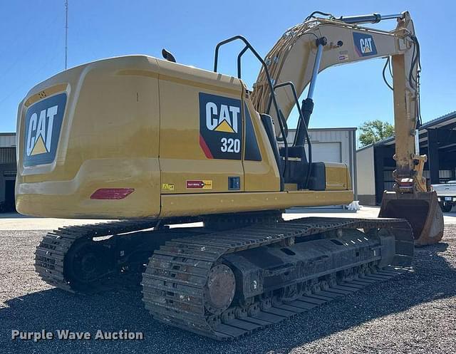 Image of Caterpillar 320 equipment image 4