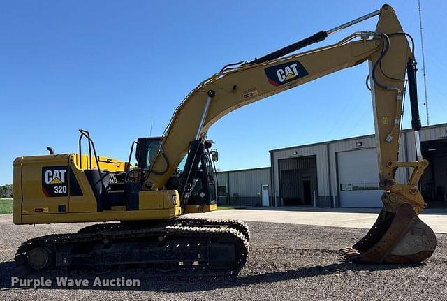 Image of Caterpillar 320 equipment image 3