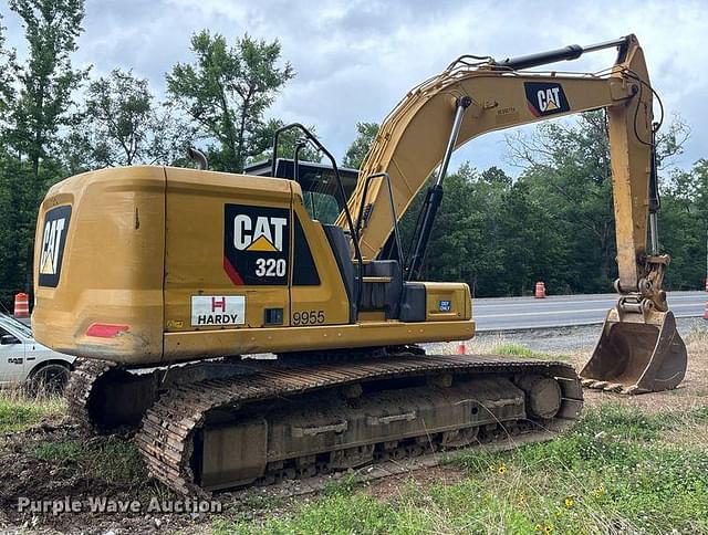 Image of Caterpillar 320 equipment image 4