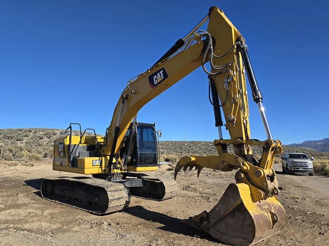 Image of Caterpillar 320 equipment image 2