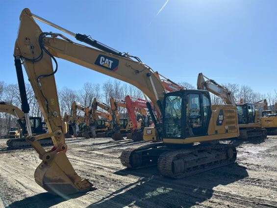 2018 Caterpillar 320 Equipment Image0
