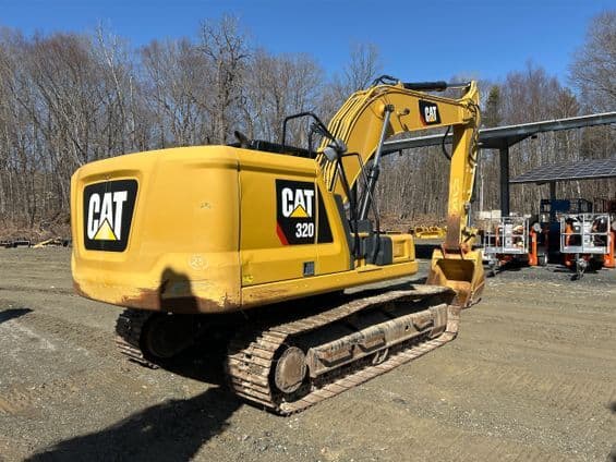 Image of Caterpillar 320 equipment image 2