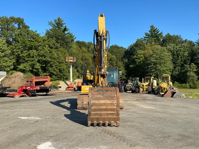 Image of Caterpillar 320 equipment image 1