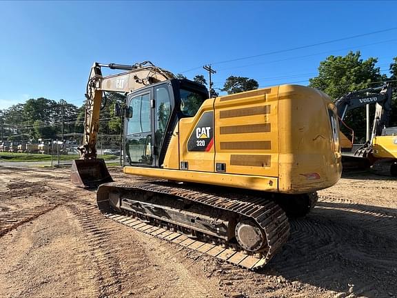 Image of Caterpillar 320GC equipment image 2