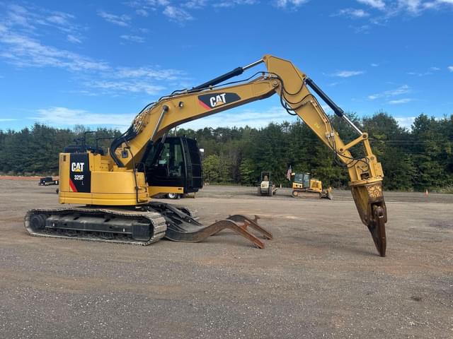Image of Caterpillar 325FLCR equipment image 4